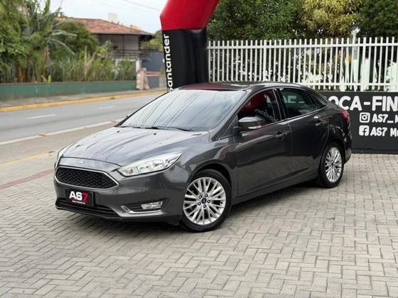 FORD FOCUS 2.0 SE PLUS FASTBACK 16V FLEX 4P POWERSHIFT